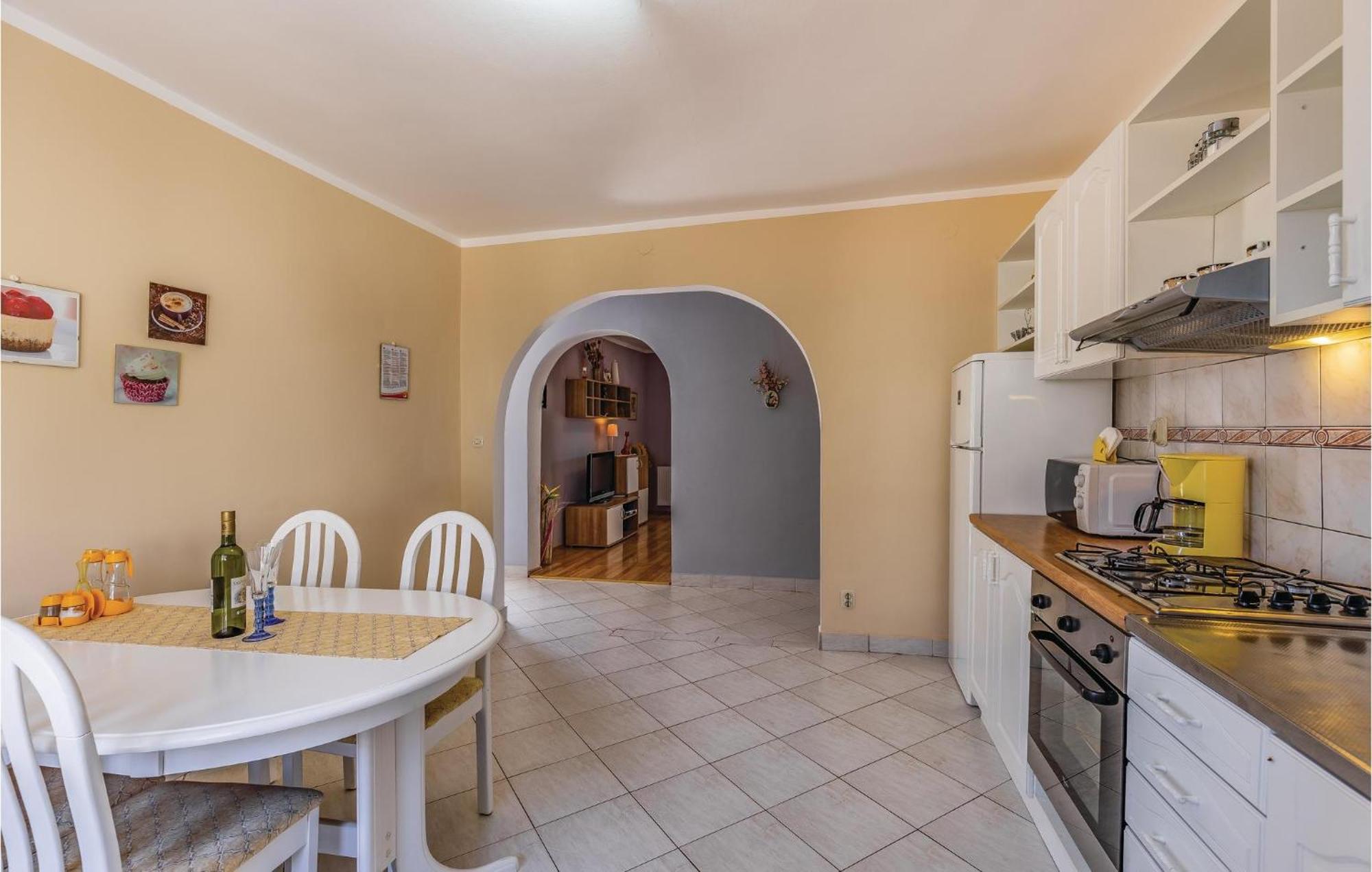 Gorgeous Apartment In Pula With Kitchen エクステリア 写真